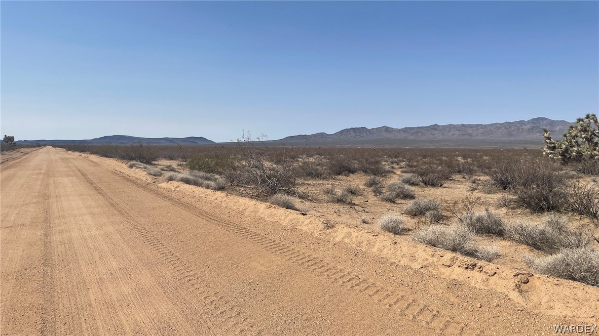 519 Roy Rogers Road Yucca, AZ 86438 - Photo 19 of 33 Gallery Image 19
