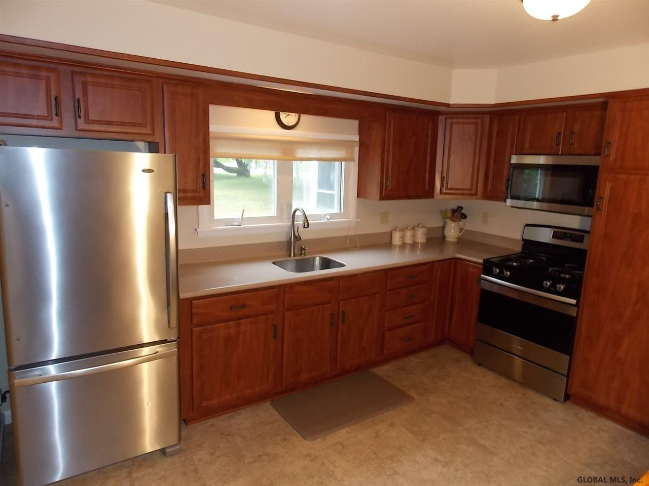 32 Devitt Road Waterford, NY 12188 - Photo 5 of 19 Photo 5