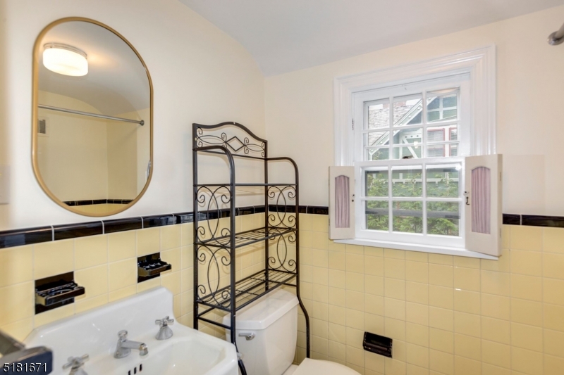 1 Gapview Road Short Hills, NJ 07078 - Photo 18 of 50