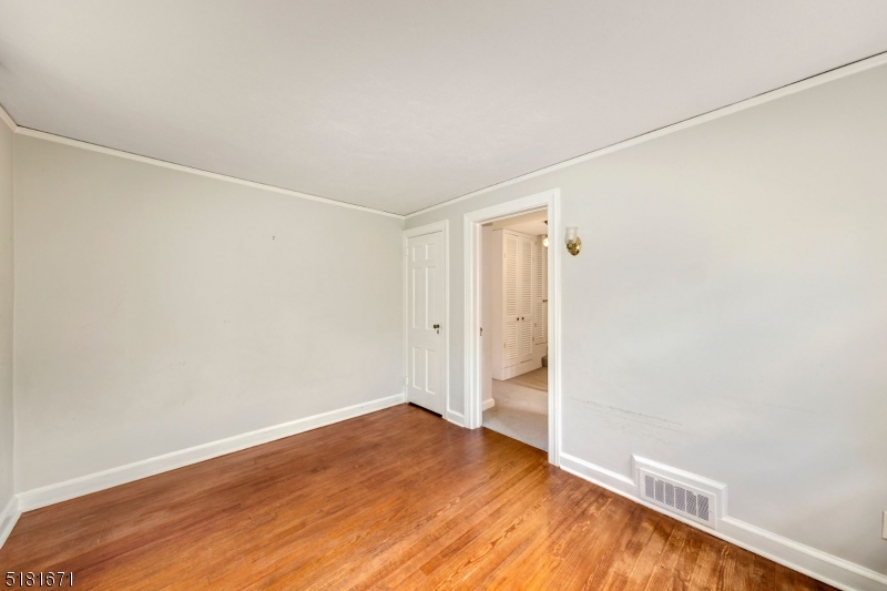 1 Gapview Road Short Hills, NJ 07078 - Photo 20 of 50