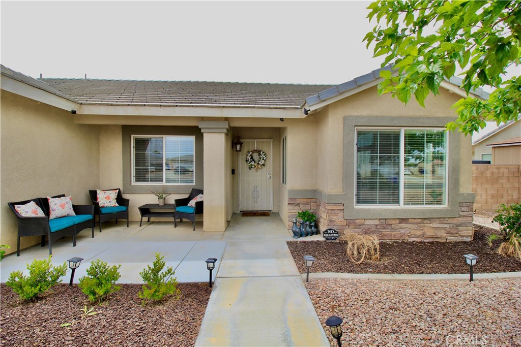 21243 Nisqually Road Apple Valley, CA 92308 - Photo 6 of 31