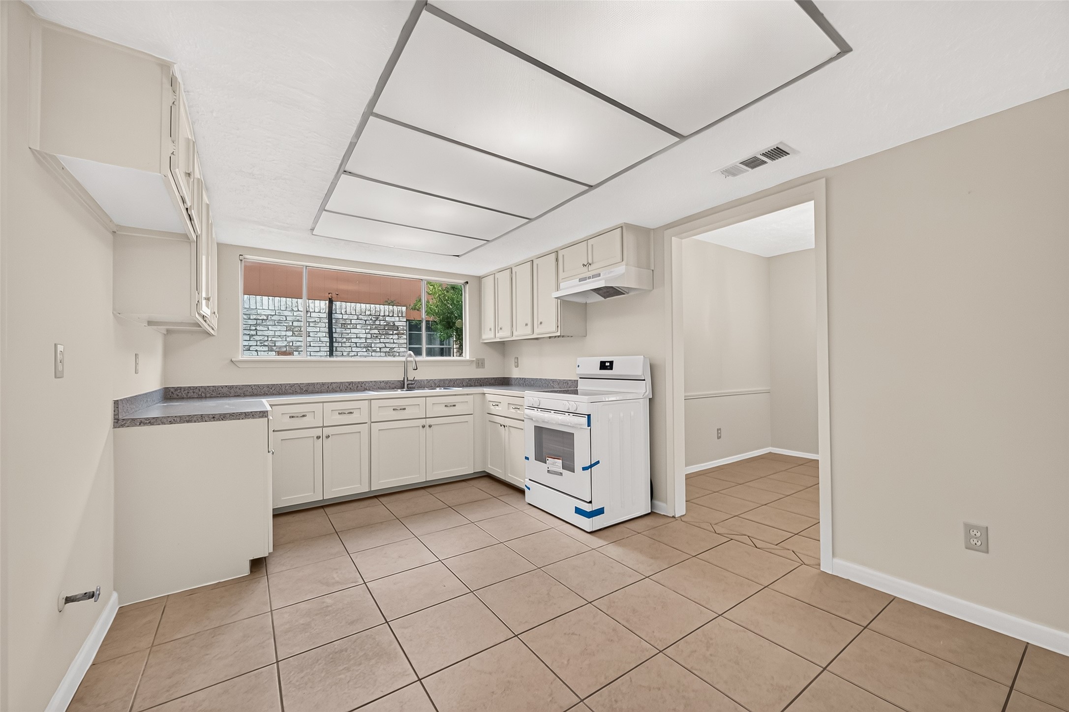 8638 Little River Road Houston, TX 77064 - Photo 9 of 39