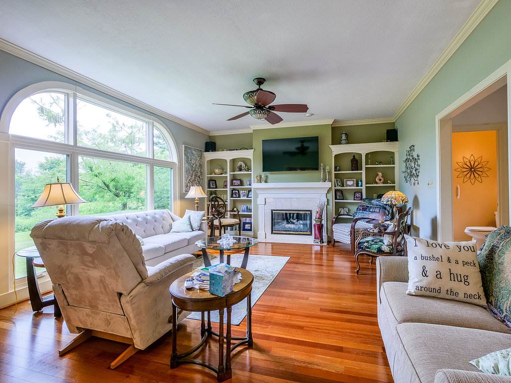 2118 Point Wood Road Fort Wayne, IN 46818 - Photo 5 of 36 Gallery Image 5