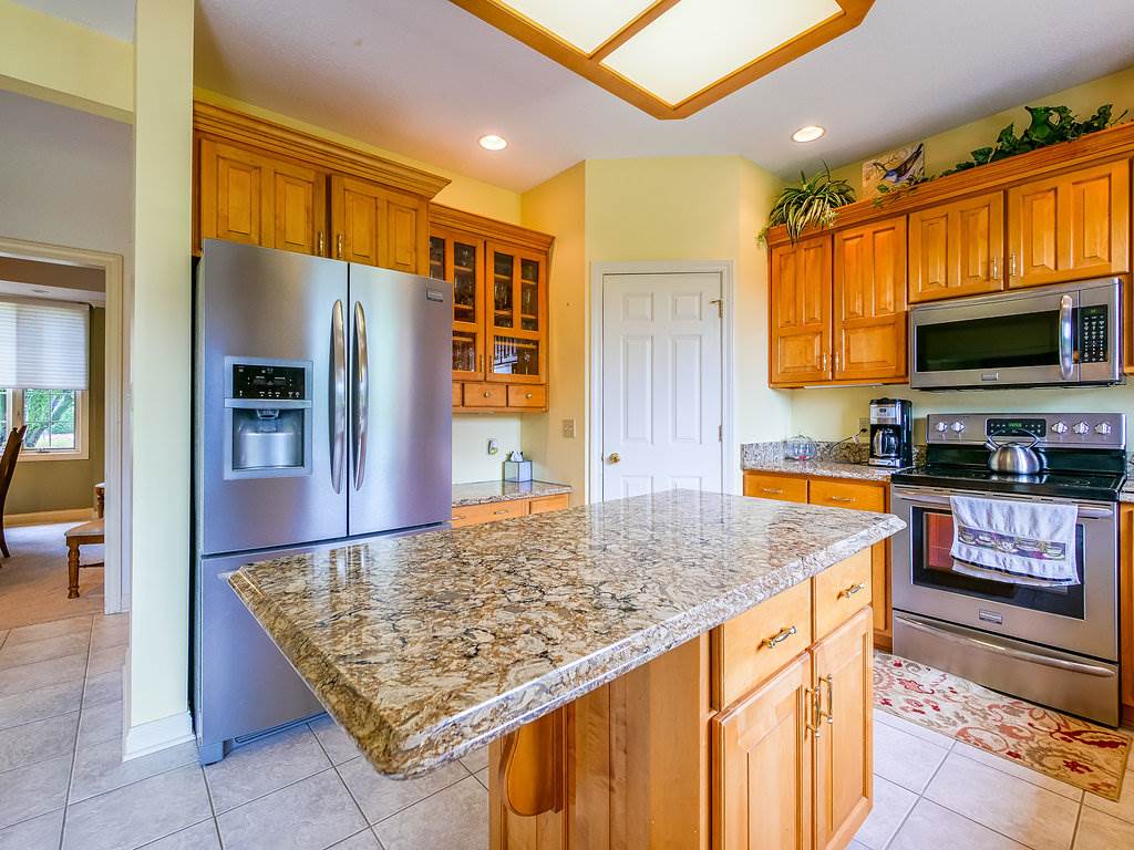 2118 Point Wood Road Fort Wayne, IN 46818 - Photo 8 of 36 Gallery Image 8