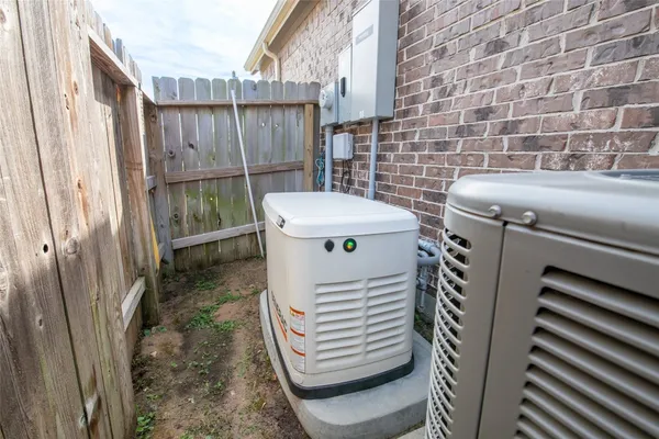 $2,350 | 15023 Mulberry Hallow Street, Conroe, TX 77302