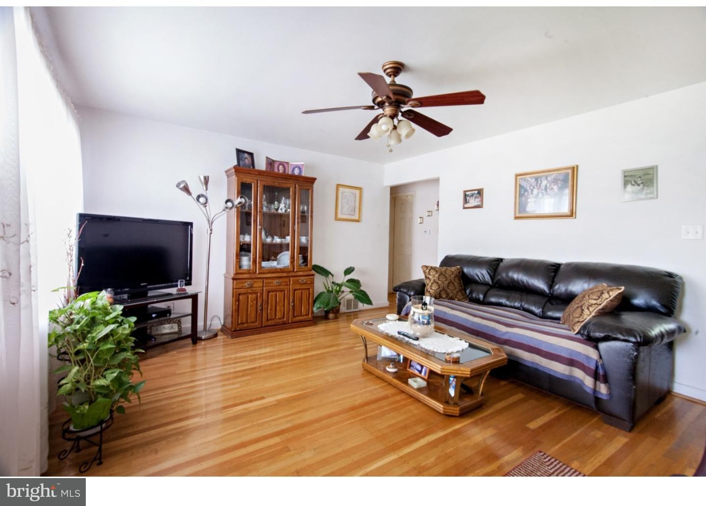 2031 Store Road Harleysville, PA 19438 - Photo 2 of 20 Living Room