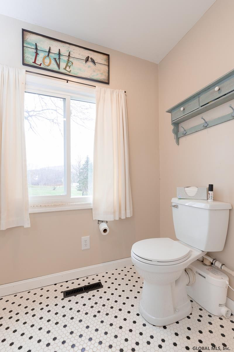 5750 Gardner Road Guilderland, NY 12009 - Photo 22 of 54 Photo 22