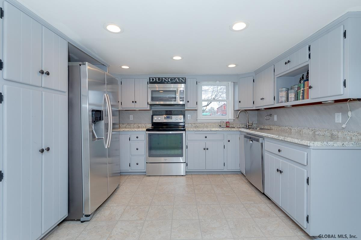 5750 Gardner Road Guilderland, NY 12009 - Photo 8 of 54 Photo 8