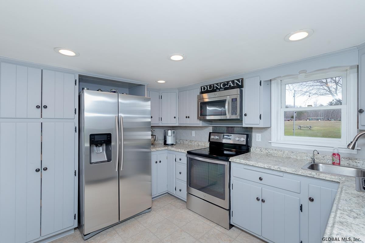5750 Gardner Road Guilderland, NY 12009 - Photo 9 of 54 Photo 9