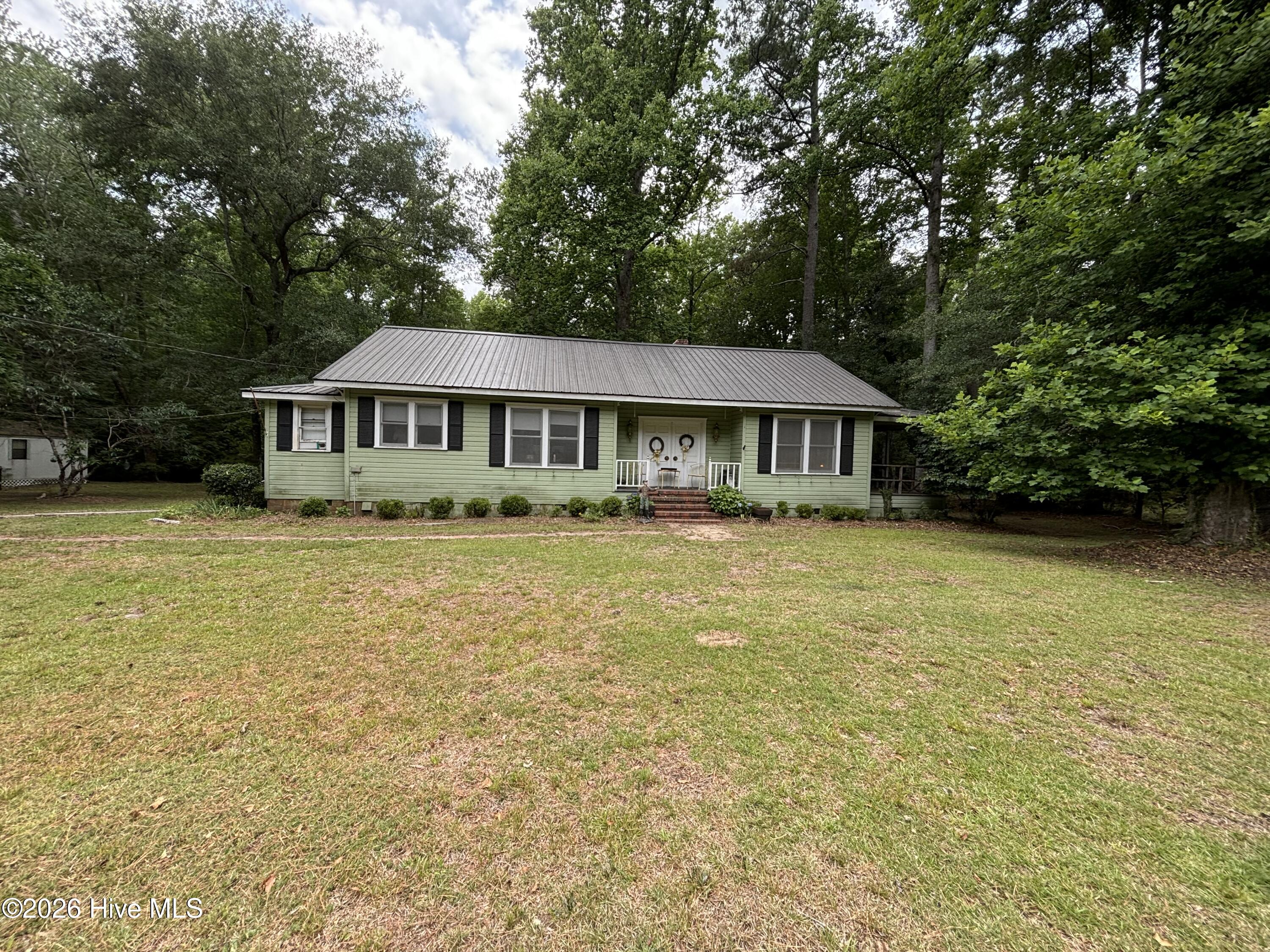 3260 Herrings Chapel Road Burgaw, NC 28425 - Photo 1 of 24