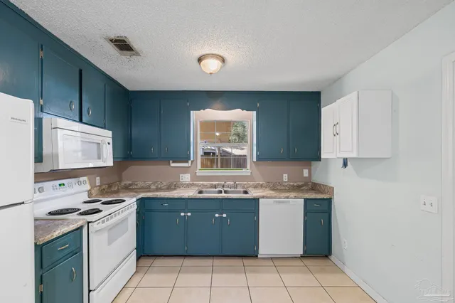 $189,900 | 3936 Elmcrest Drive, Pensacola, FL 32504