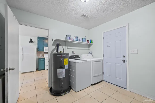 $189,900 | 3936 Elmcrest Drive, Pensacola, FL 32504