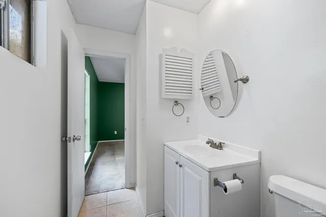 $189,900 | 3936 Elmcrest Drive, Pensacola, FL 32504