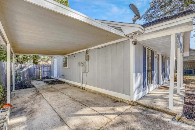 $189,900 | 3936 Elmcrest Drive, Pensacola, FL 32504