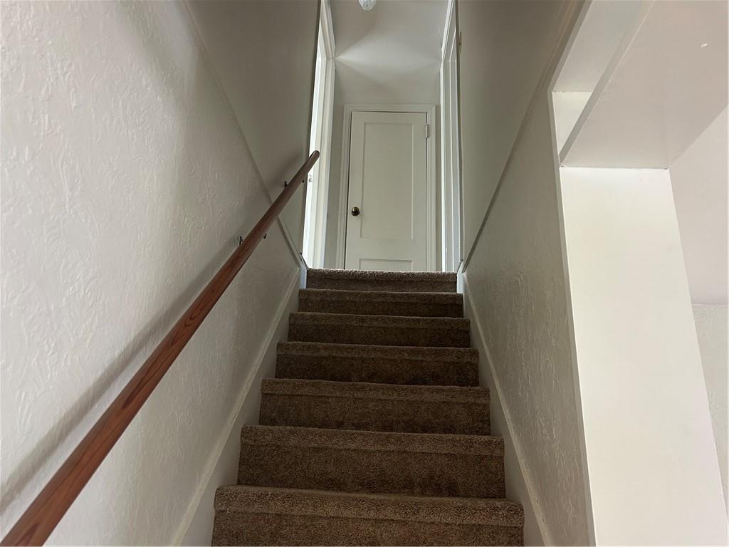 314 Terrace McKeesport, PA 15135 - Photo 8 of 19 a view of entryway