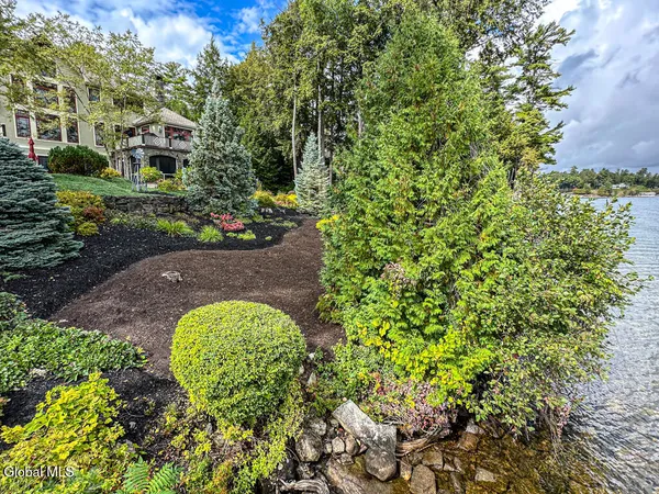 $8,595,000 | 101 Green Harbour Lane, Lake George, NY 12845