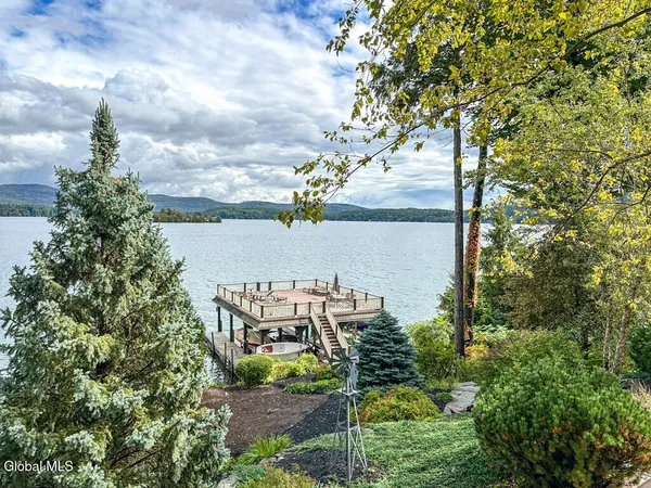 $8,595,000 | 101 Green Harbour Lane, Lake George, NY 12845