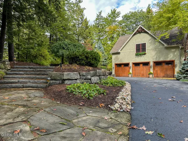 $8,595,000 | 101 Green Harbour Lane, Lake George, NY 12845