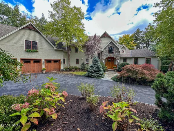 $8,595,000 | 101 Green Harbour Lane, Lake George, NY 12845