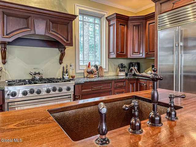 $8,950,000 | 101 Green Harbour Lane, Lake George, NY 12845