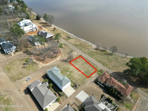 $375,000 | 100 West Florida Boulevard North, Madison, MS 39110