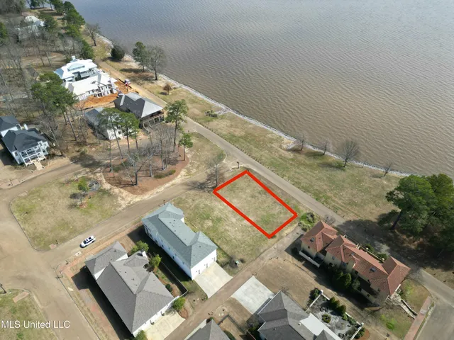 $375,000 | 100 West Florida Boulevard North, Madison, MS 39110