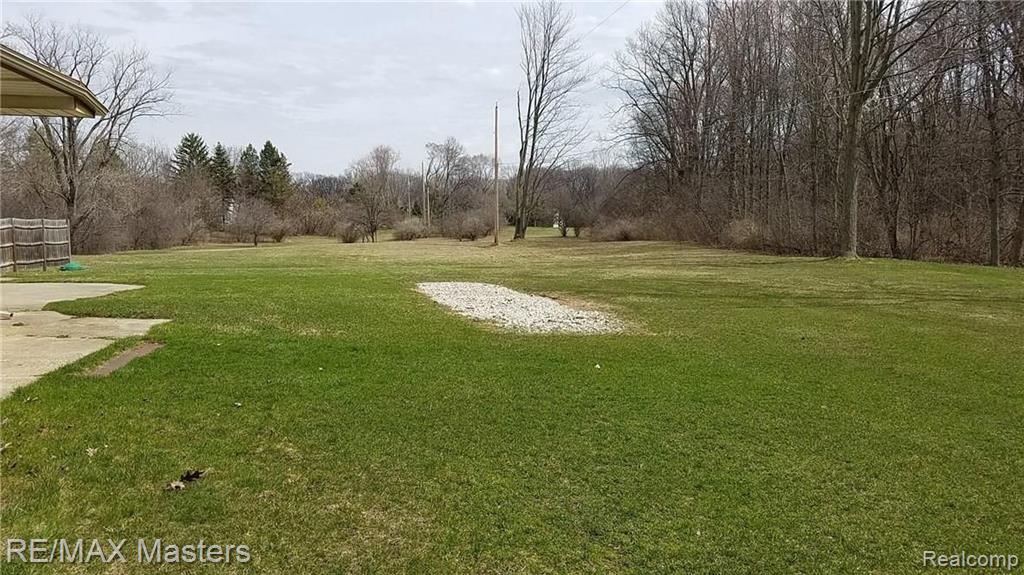 48905 9 Mile Road Northville, MI 48167 - Photo 5 of 24