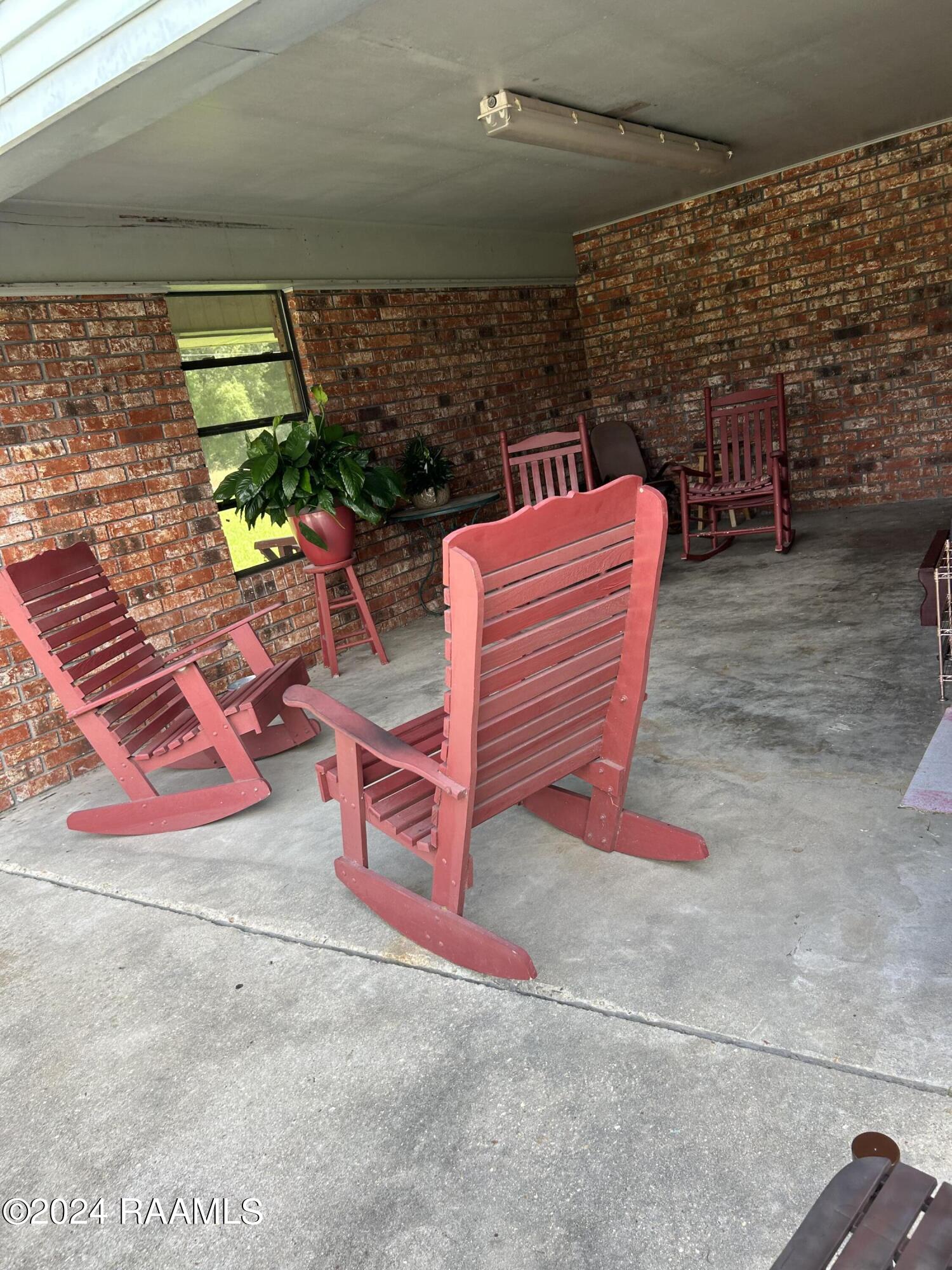 668 Government Road Opelousas, LA 70570 - Photo 3 of 16 869C1334-3603-4FD0-BC6E-FBAF8764C54A