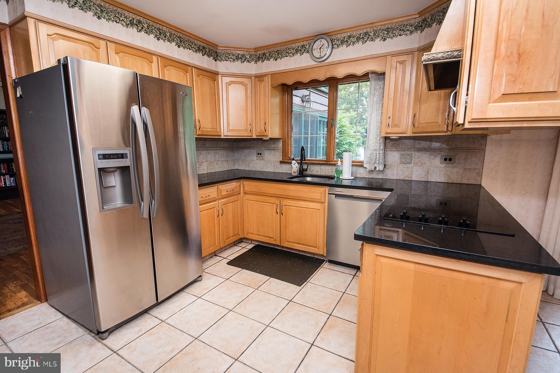 136 Ellisdale Road Allentown, NJ 08501 - Photo 7 of 63 Gallery Image 7