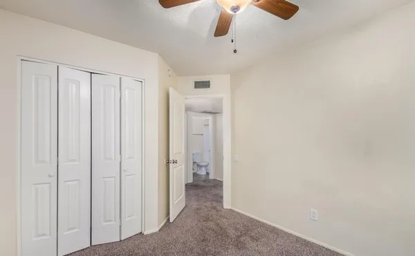 $2,200 | 7027 South 43rd Way, Phoenix, AZ 85042