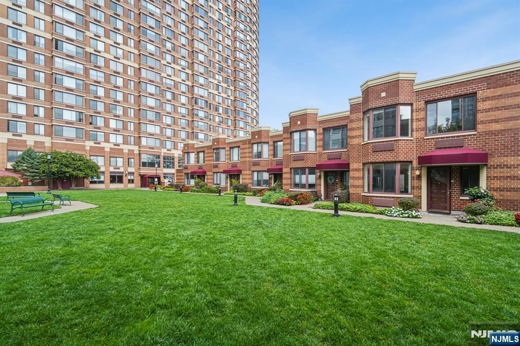 100 Old Palisade Road, Unit PL16 Fort Lee, NJ 07024 - Photo 1 of 32