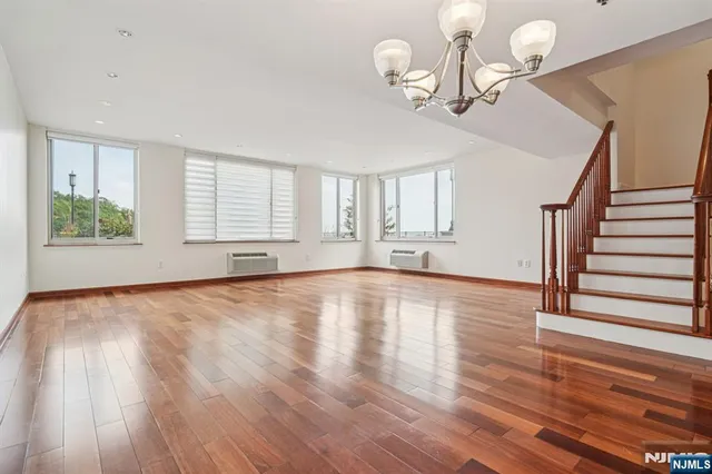$6,000 | 100 Old Palisade Road, Unit PL16, Fort Lee, NJ 07024