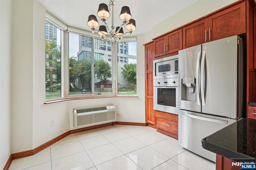 100 Old Palisade Road, Unit PL16 Fort Lee, NJ 07024 - Photo 15 of 32