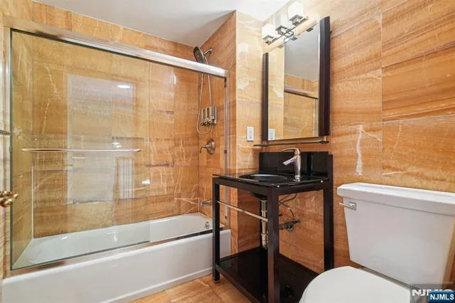 $6,000 | 100 Old Palisade Road, Unit PL16, Fort Lee, NJ 07024