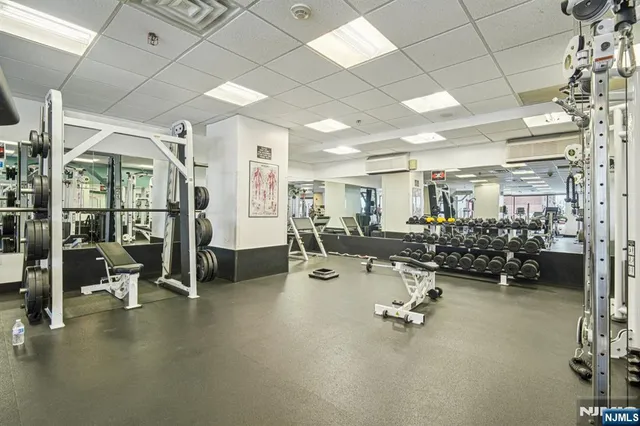 $6,000 | 100 Old Palisade Road, Unit PL16, Fort Lee, NJ 07024