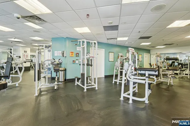 $6,000 | 100 Old Palisade Road, Unit PL16, Fort Lee, NJ 07024