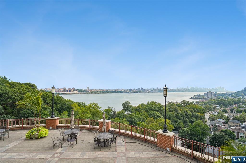 100 Old Palisade Road, Unit PL16 Fort Lee, NJ 07024 - Photo 6 of 32