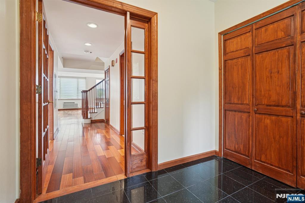 100 Old Palisade Road, Unit PL16 Fort Lee, NJ 07024 - Photo 8 of 32