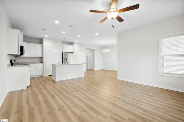 $275,000 | 4 Sabine Leaf Court, Greer, SC 29650