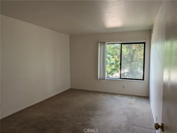 $1,795 | 6815 Remmet Avenue, Unit 222, Canoga Park, CA 91303