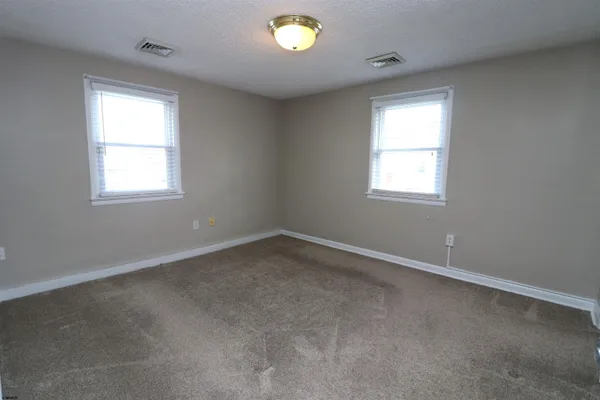 $3,100 | 9208 Winchester Avenue, Unit 2, Margate City, NJ 08402