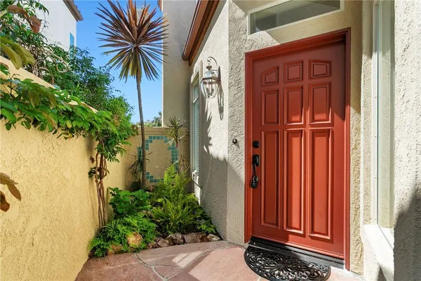 $6,450 | 11 Reina, Dana Point, CA 92629