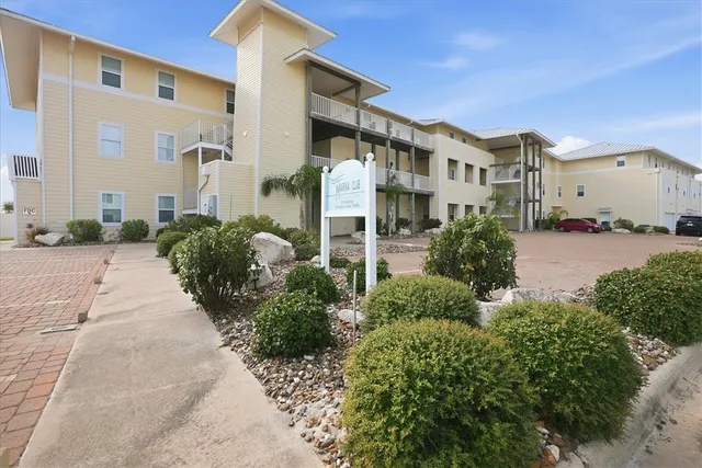 $429,000 | 28 Sandollar, Unit B2, Rockport, TX 78382