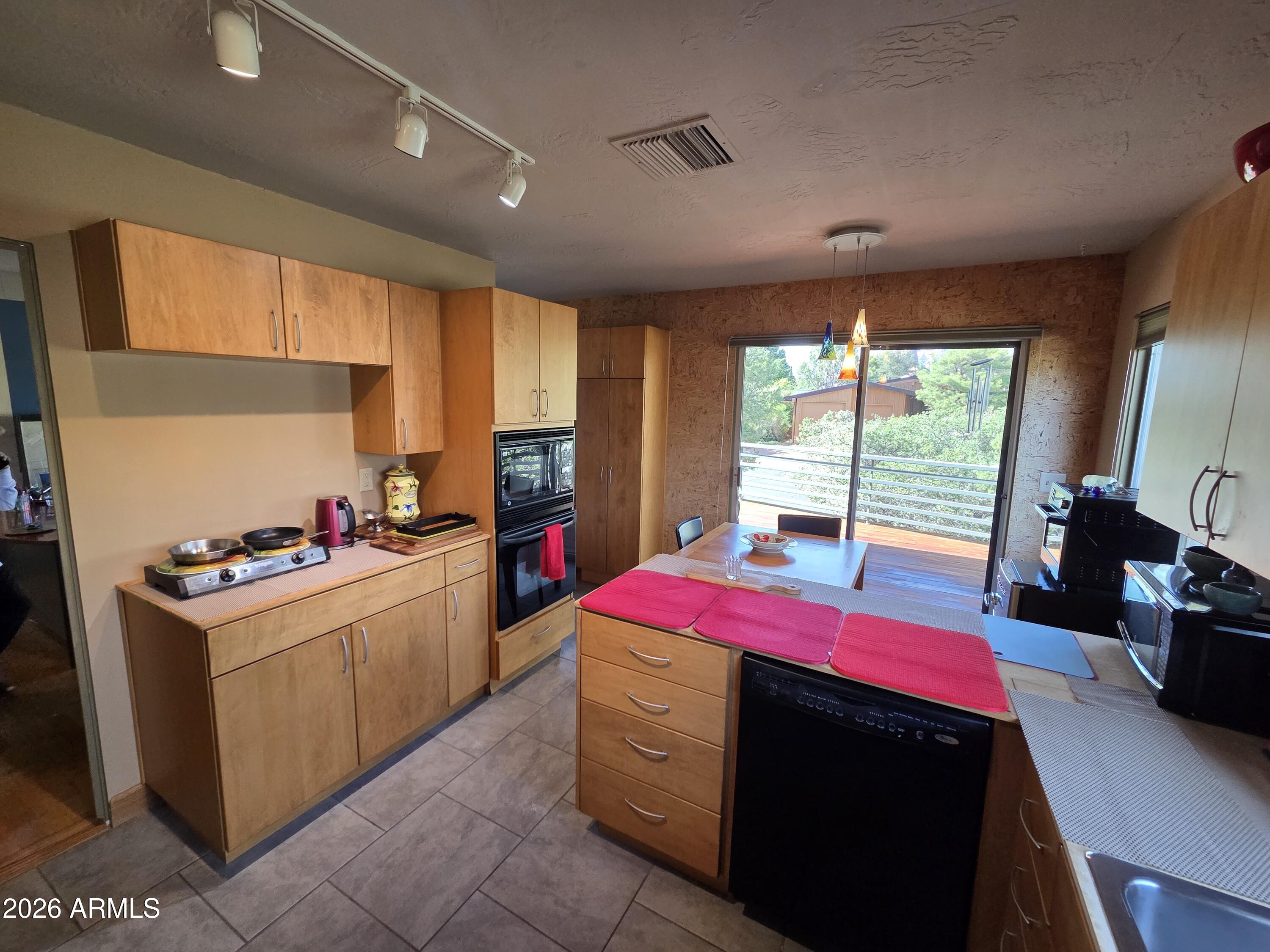 11 Granada Road Sedona, AZ 86336 - Photo 19 of 50 11 Granada.49