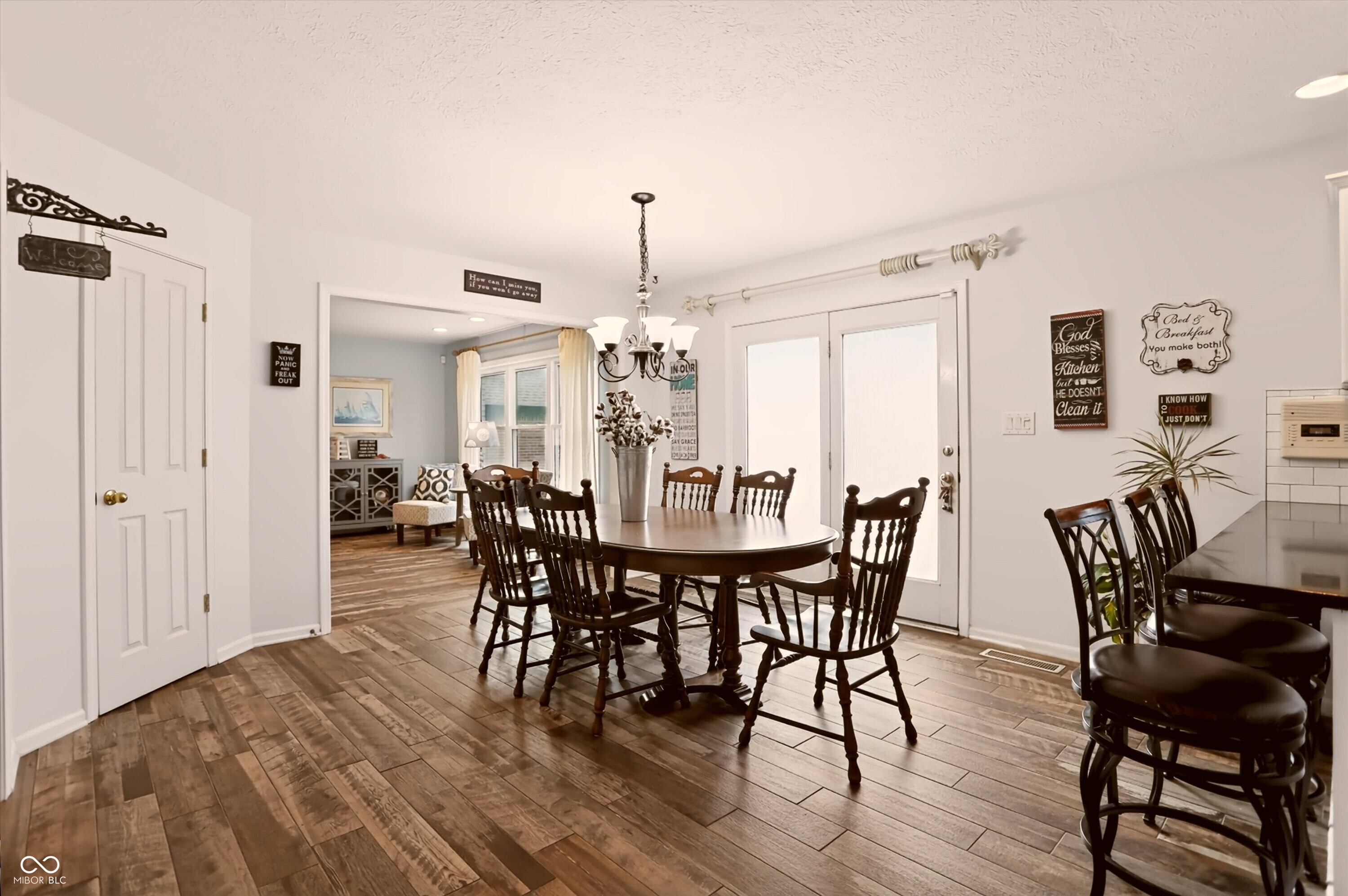 1555 Connemara Road Indianapolis, IN 46217 - Photo 19 of 65 Gallery Image 19