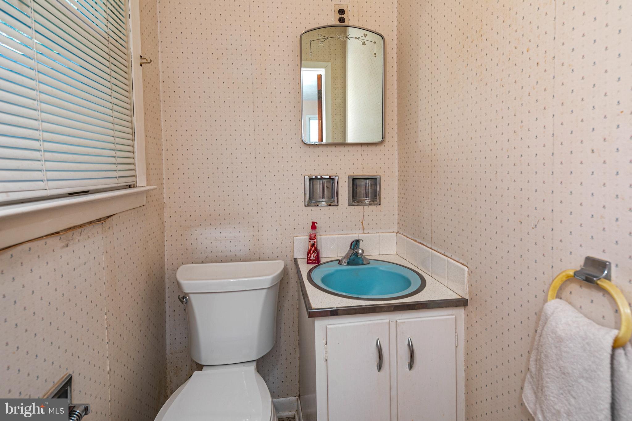 38 Burd Road Pennington, NJ 08534 - Photo 18 of 25 MBR Half bath