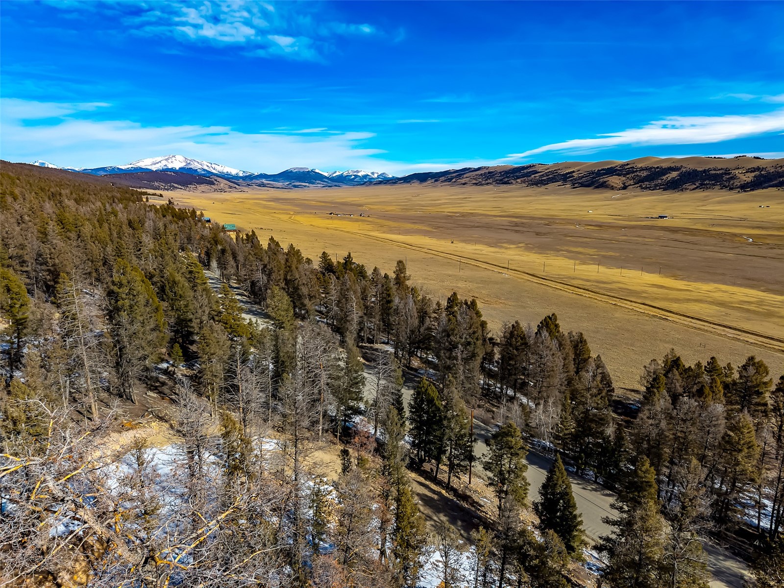 1423 Redhill Road Fairplay, CO 80440 - Photo 2 of 44 a view of an ocean and a mountain