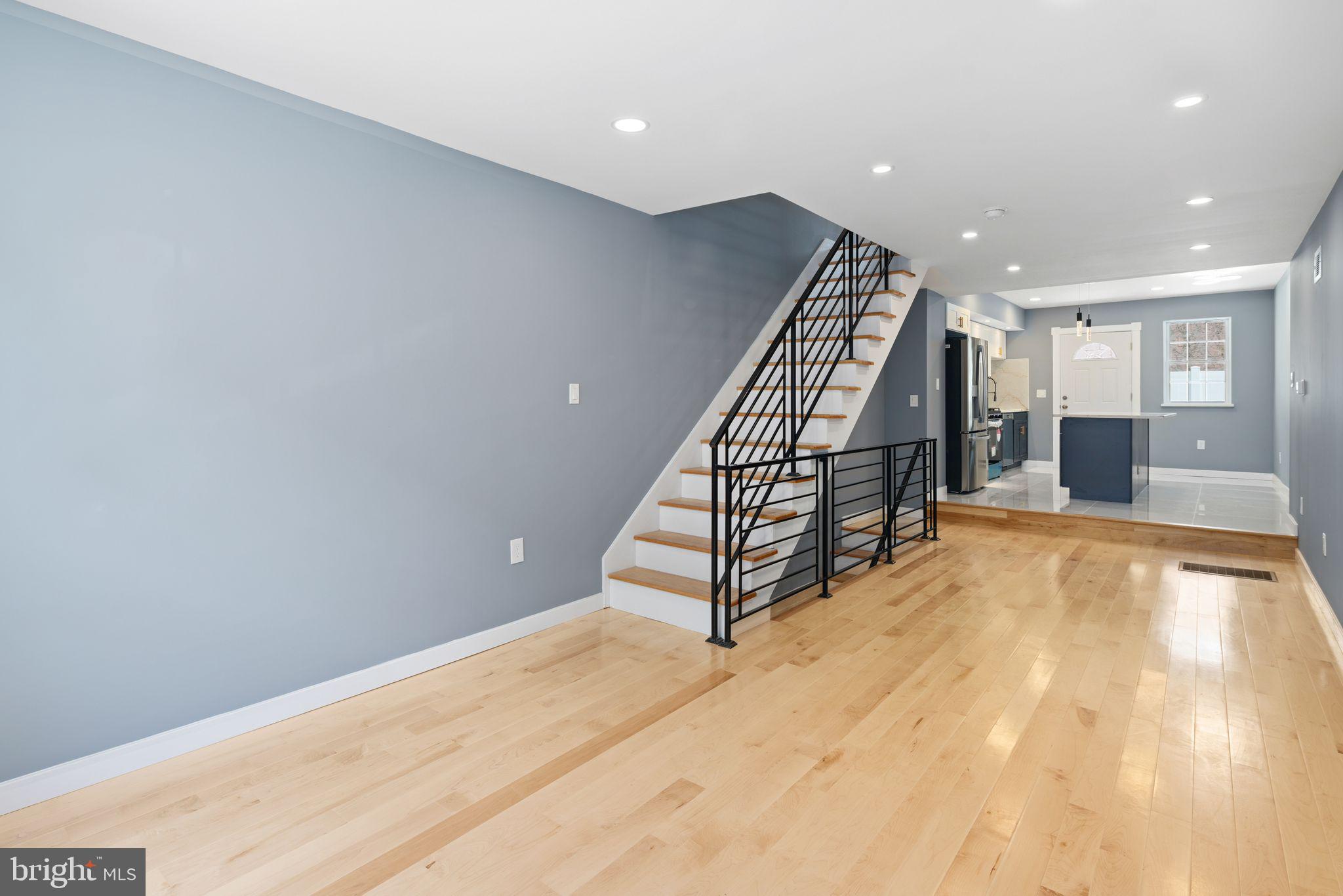 519 Titan Street Philadelphia, PA 19147 - Photo 4 of 30