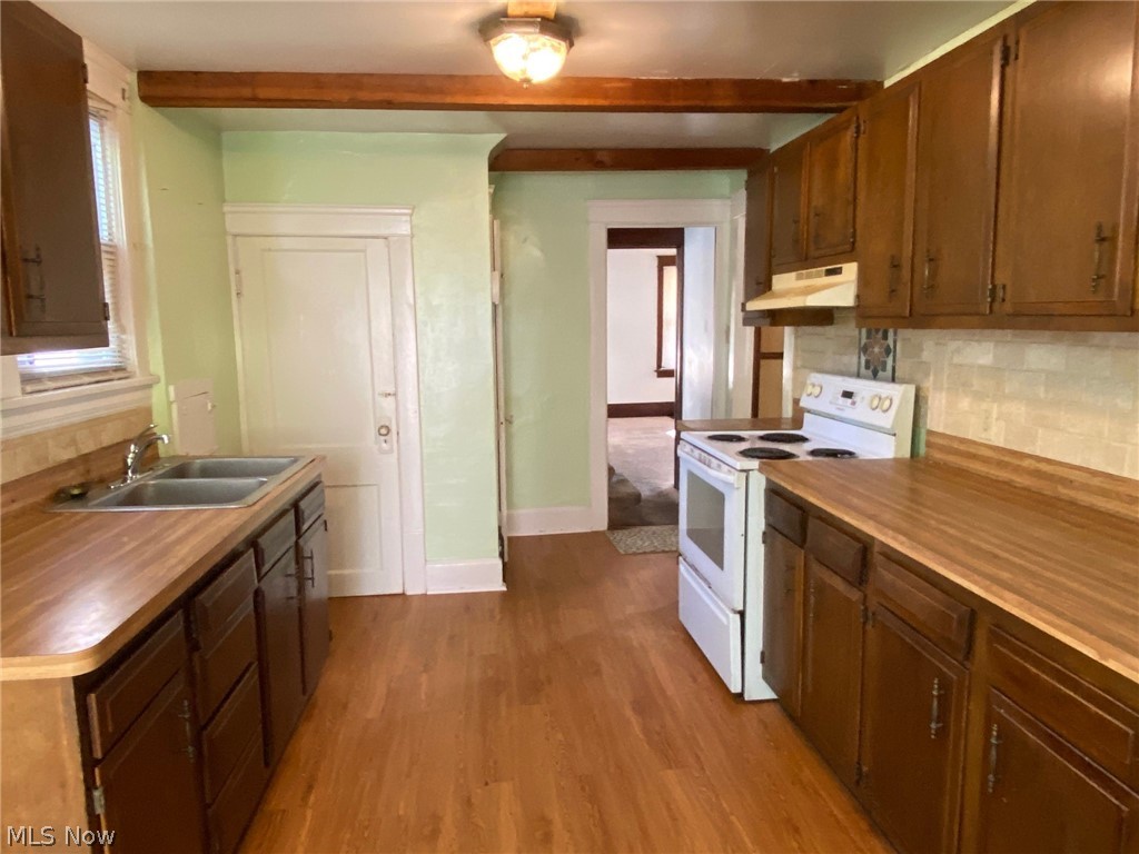 906 Dayton Street Akron, OH 44310 - Photo 15 of 31