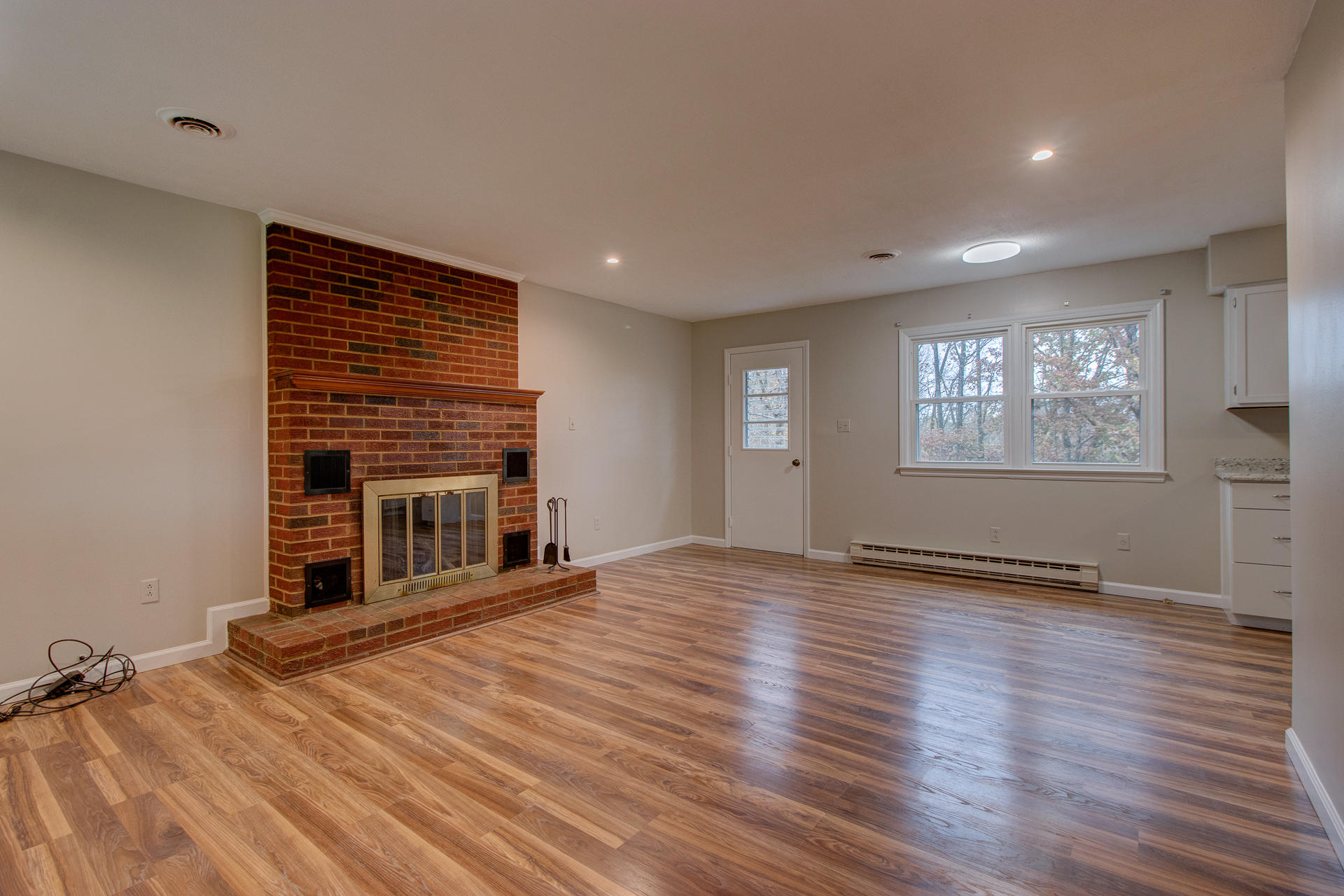 980 Oak Ridge Road Buchanan, VA 24066 - Photo 7 of 26 IMG_9565_6_7_8_9